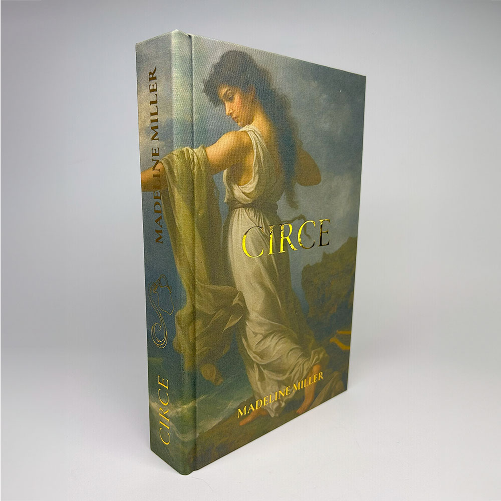 Portada personalizada del libro Circe con ilustración clásica de una figura femenina y estampado dorado.